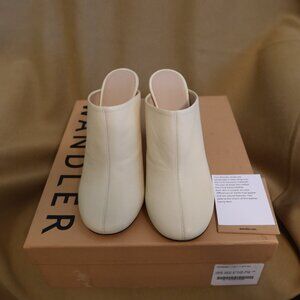 NEW WITH BOX! $600 Wandler Casta 100 mm bicolor leather mules cream & black 6.5B